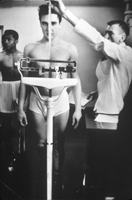 Редкие фотографии всемирно известных звезд. Часть 3