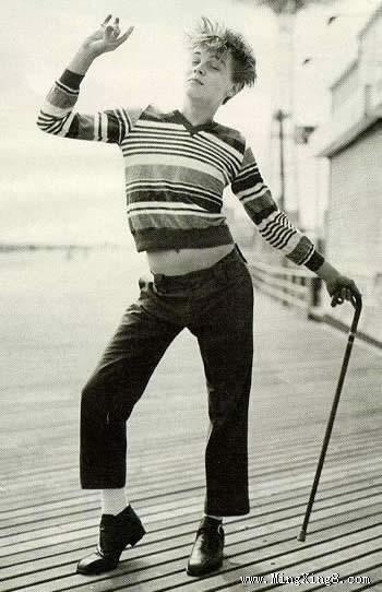 Редкие фотографии всемирно известных звезд. Часть 3