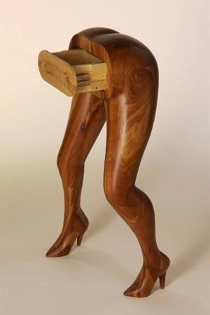 Эротическая мебель Марио Филиппоне выставлена в галерее