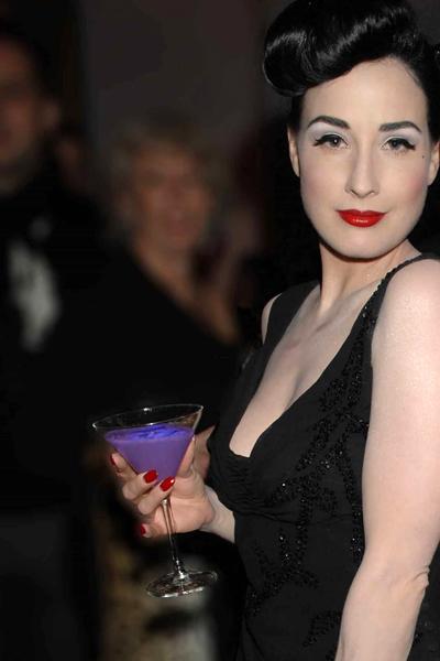 Любимые алкогольные напитки богатых и знаменитых