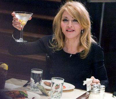 Любимые алкогольные напитки богатых и знаменитых