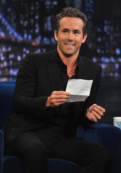 Знаменитости из клуба поддельных толстяков