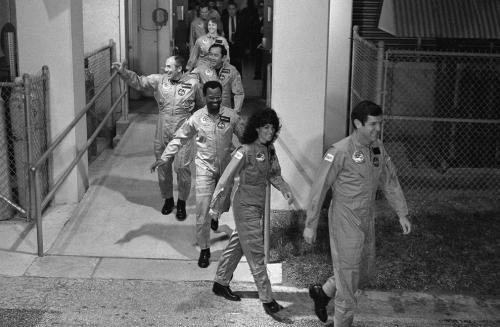 Катастрофа "Челленджера": 25 лет спустя. Уникальные фото