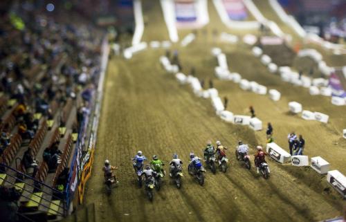 Фотоэффект Tilt-Shift: лилипутские фотографии в реале