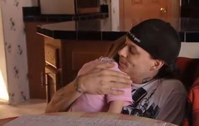 Человек с половиной тела показал миру, как жить