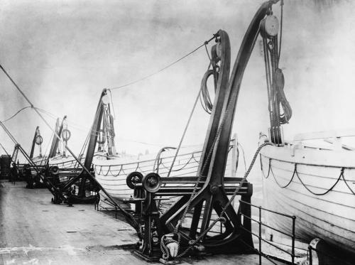 19 снимков, сделанных на "Титанике" накануне его гибели