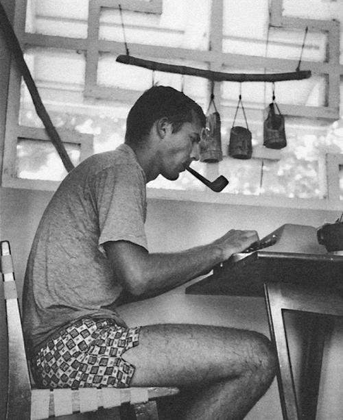 Что писали знаменитости в своих предсмертных записках