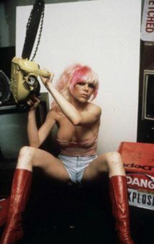 Что писали знаменитости в своих предсмертных записках