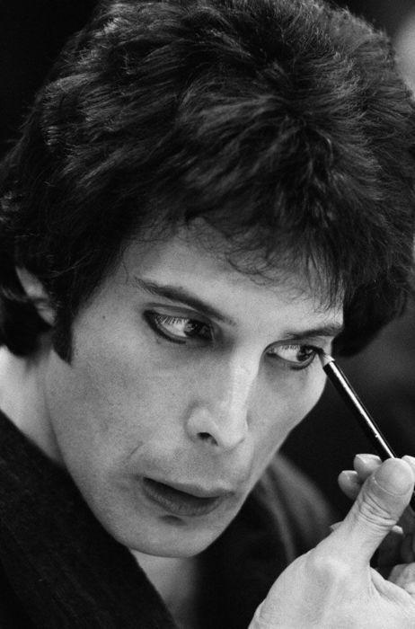 Редкие снимки знаменитостей прошлого и настоящего. Ч.11