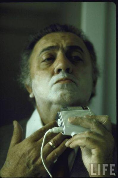 Редкие снимки знаменитостей прошлого и настоящего. Ч.11