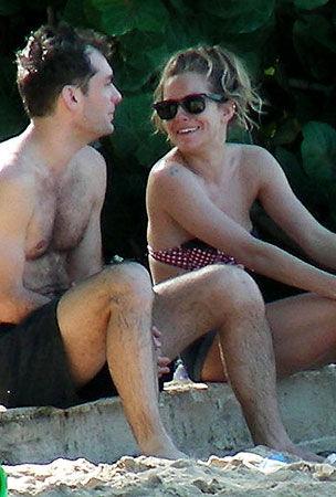 Сиенна Миллер встретит Новый год на Барбадосе… с Джудом Лоу