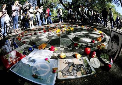 Топ-9 мест гибели знаменитостей, ставших объектами поклонения