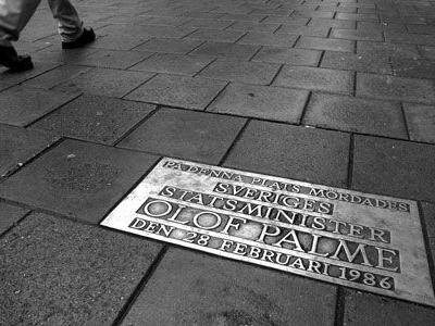 Топ-9 мест гибели знаменитостей, ставших объектами поклонения