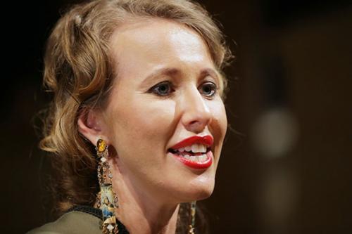 "Грязные танцы", фото в рясе и другие скандалы Ксениии Собчак