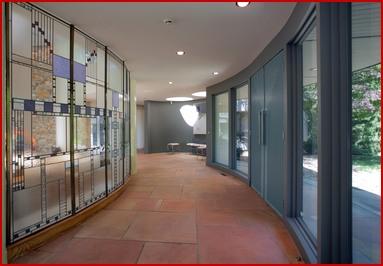 Уитни Хьюстон продает "овальный»  дом