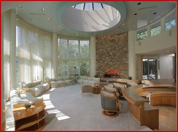 Уитни Хьюстон продает "овальный»  дом