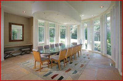 Уитни Хьюстон продает "овальный»  дом