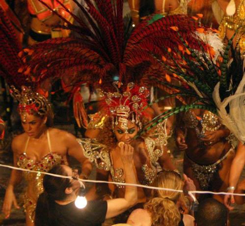 Бейонс сняла сексуальное видео на улицах Рио