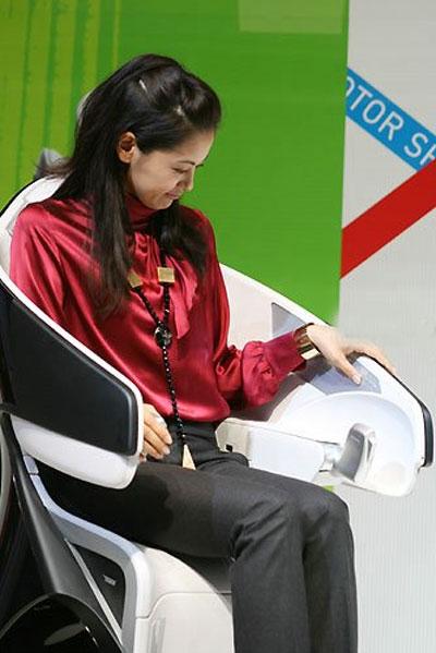 Кресло с мотором конкурирует с автомобилем
