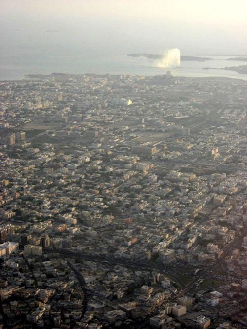 Фонтан «переплюнул» Эйфелеву башню