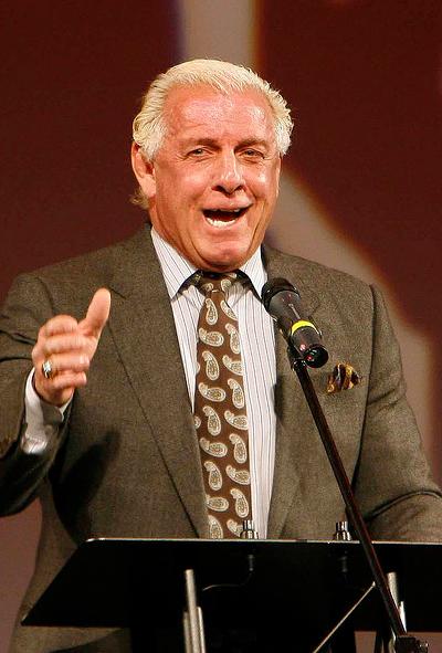 Топ-50 спортсменов, которые побывали в тюрьме