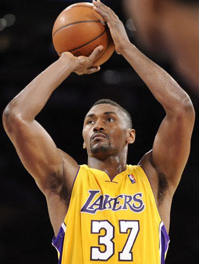 Топ-50 спортсменов, которые побывали в тюрьме