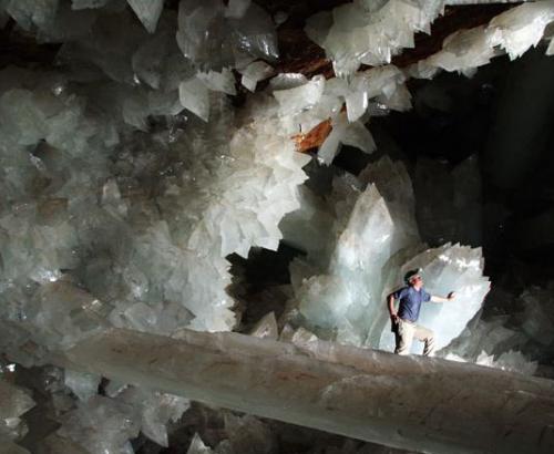 Удивительные мексиканские пещеры в шахте Найка