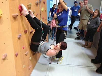 Культуристка без рук выиграла чемпионат по бодибилдингу