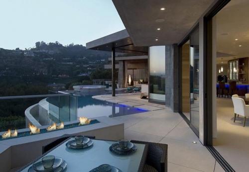 Во Франции конфискован особняк сынка Каддафи