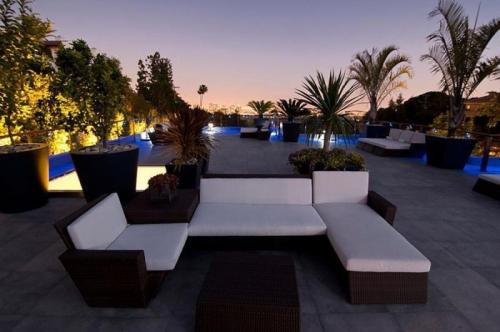 Во Франции конфискован особняк сынка Каддафи