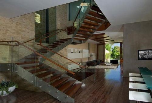 Во Франции конфискован особняк сынка Каддафи