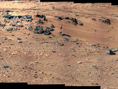 Марсоход Curiosity приступил к анализу грунта Марса