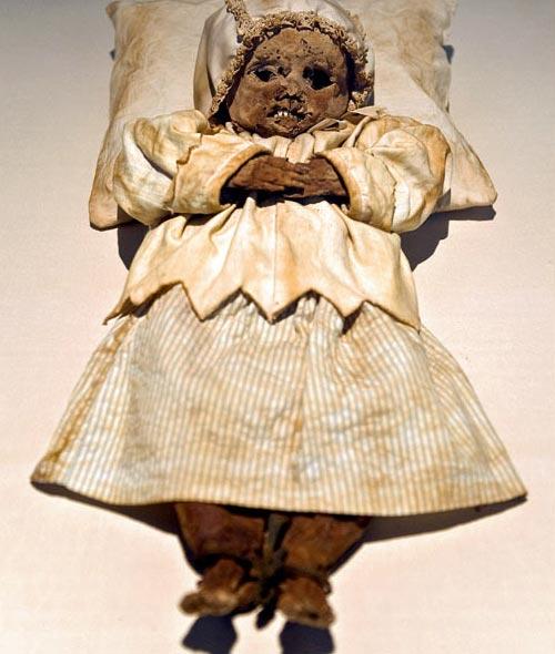 Потревоженные мертвецы путешествуют по миру