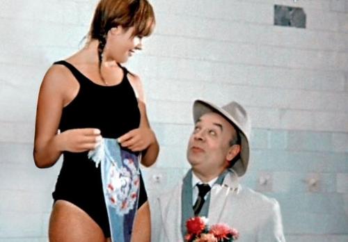 20 легендарных купальников из кино