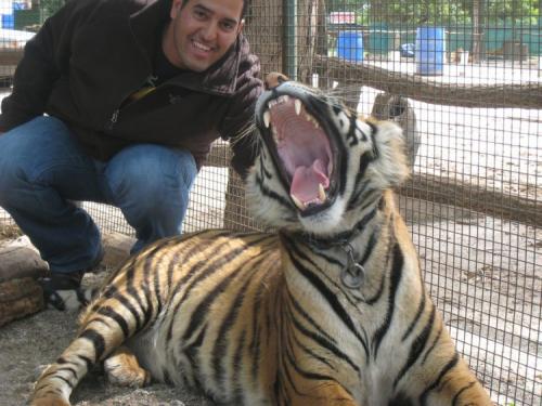 Экстремальный зоопарк в Лухане
