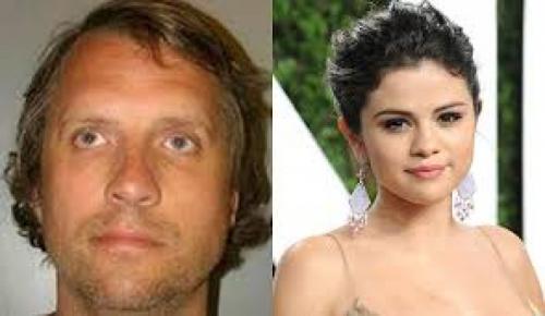 Самые известные случаи нападения фанатов на звезд