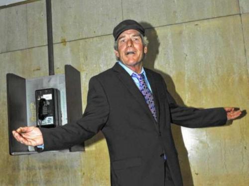 Самые известные случаи нападения фанатов на звезд