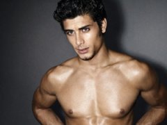 Эротическая фотосессия бразильского Иисуса