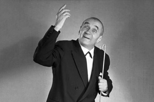 Знаменитости, которым пришлось пожить в коммуналке