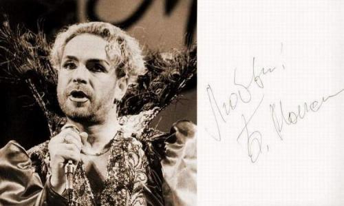 Знаменитости, которым пришлось пожить в коммуналке