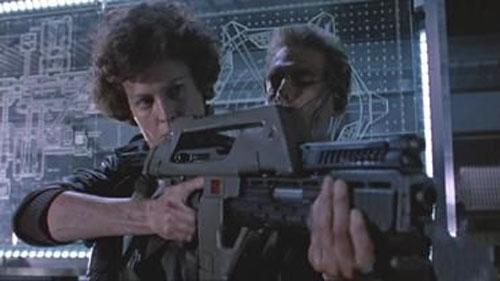 Самое крутое оружие из блокбастеров