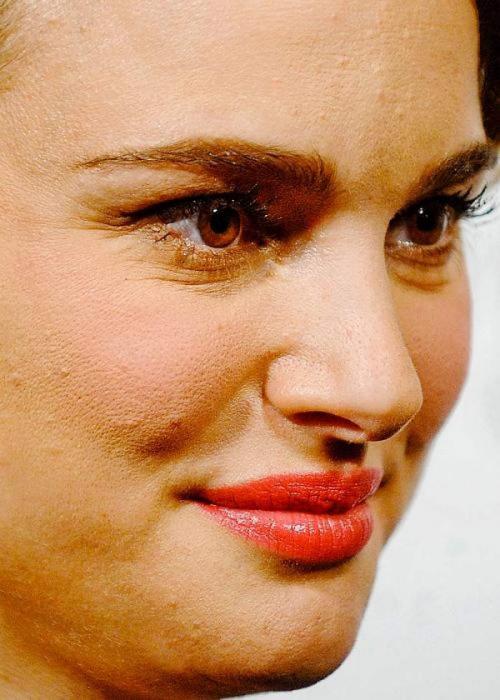 Звезды крупным планом: как знаменитости выглядят на самом деле