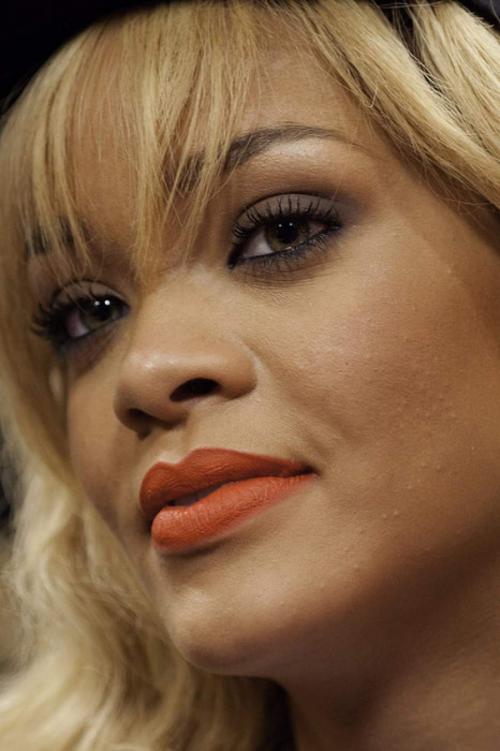 Звезды крупным планом: как знаменитости выглядят на самом деле