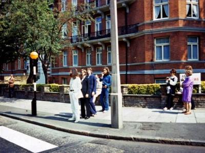 Кадры с фотосессии The Beatles для обложки к альбому Abbey Road