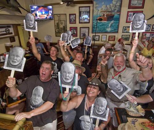 Фестиваль двойников Хемингуэя