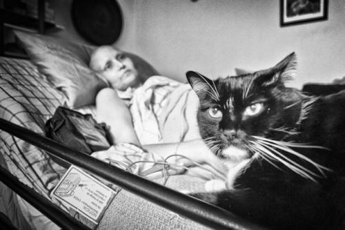 Любящий муж  запечатлел постепенное угасание жизни супруги