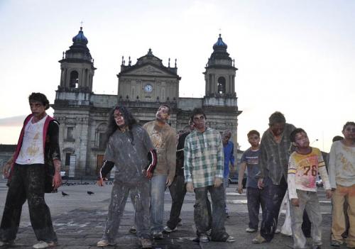 Зомби-парады прошли в 26-ти городах мира
