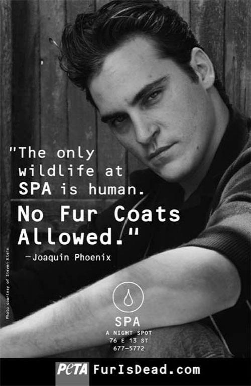 Знаменитости защищают животных телом