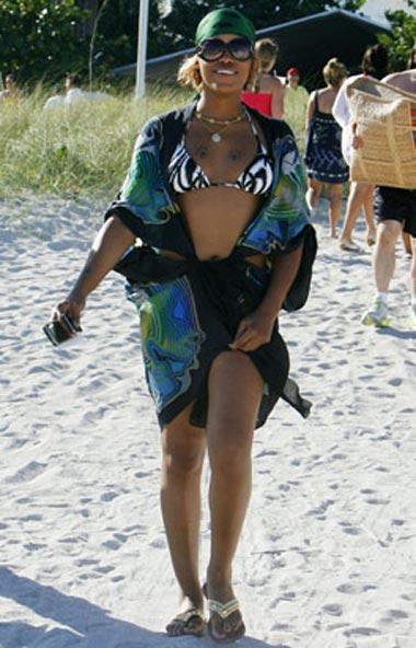 Как звезды провели новогодние каникулы