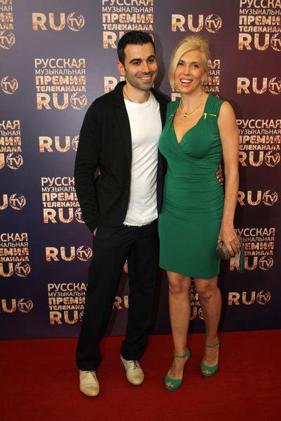 Потап променял Настю на Собчак, а Ксении целовал ноги Джугурда